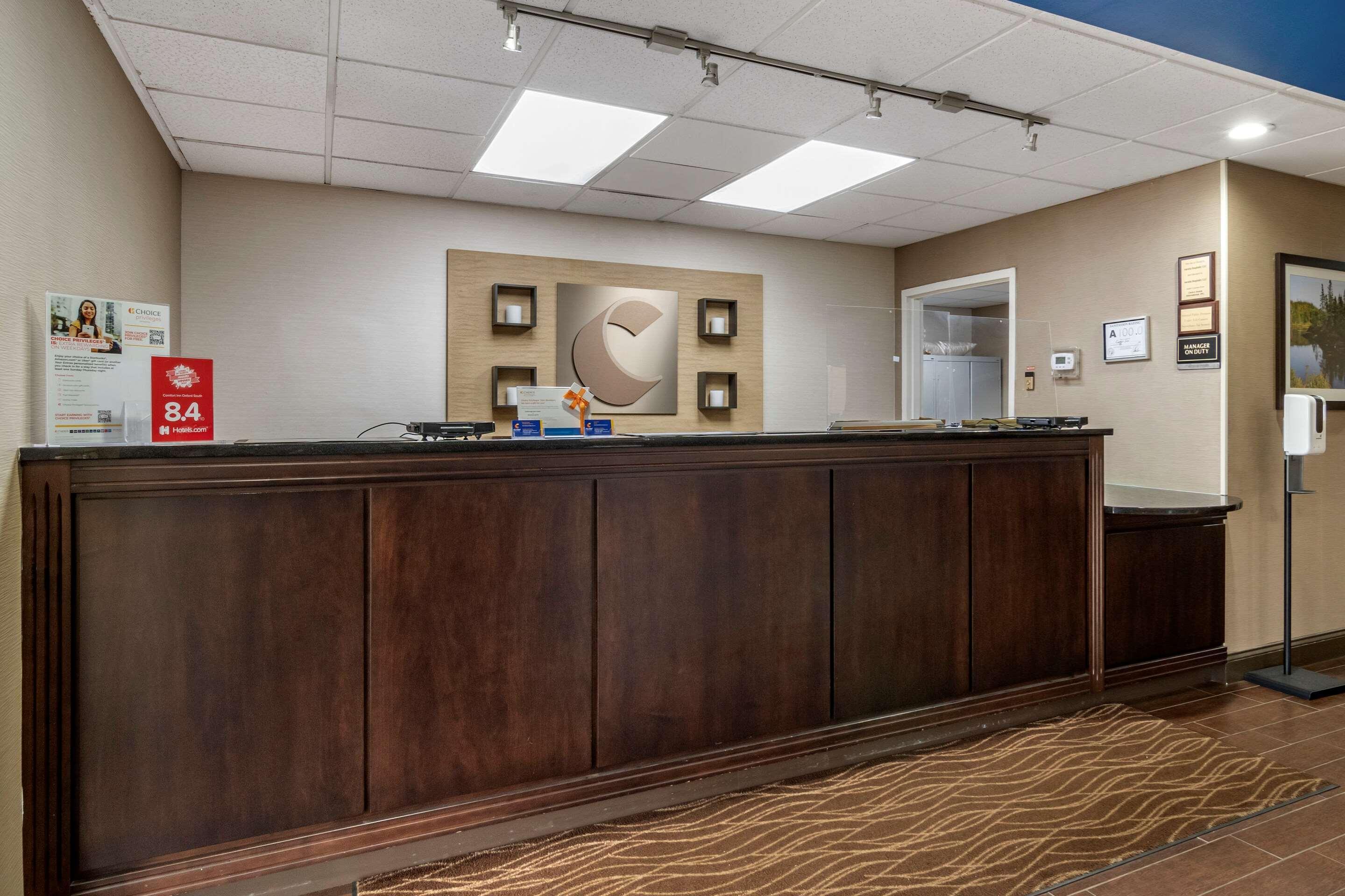 Comfort Inn & Suites Oxford South Exterior photo